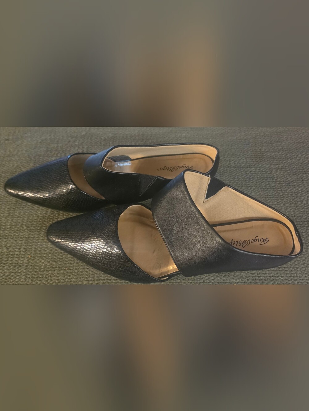 Slingback Pointed-Toe Heels in Black